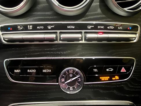 Used 2019 Mercedes-Benz C 300 Sedan image 24