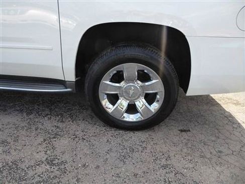Used 2015 Chevrolet Suburban LTZ AWD/4WD image 9