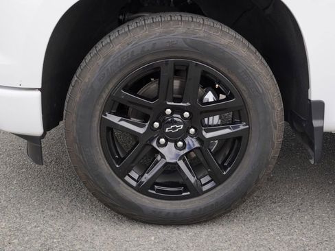 Used 2023 Chevrolet Silverado 1500 Custom w/ LPO, Dark Essentials Package image 4