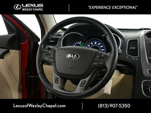 Used 2015 Kia Sorento LX image 26