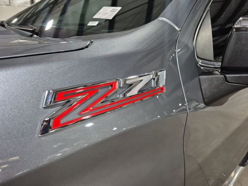 Used 2020 Chevrolet Silverado 1500 LTZ w/ LTZ Premium Package image 32