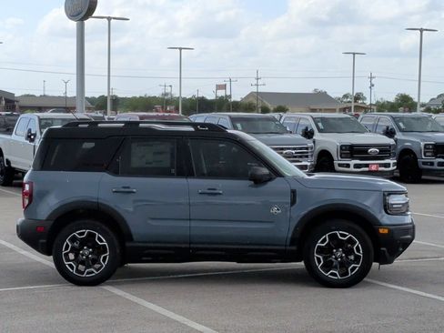 New 2025 Ford Bronco Sport Outer Banks w/ Outer Banks Tech Package+ AWD/4WD image 9