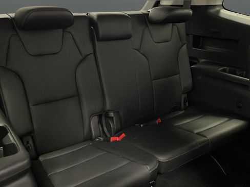 Used 2024 Kia Telluride EX w/ EX Captain's Chair Package AWD/4WD image 26