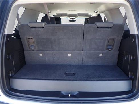 Used 2017 GMC Yukon SLE w/ SLE Value Package image 8