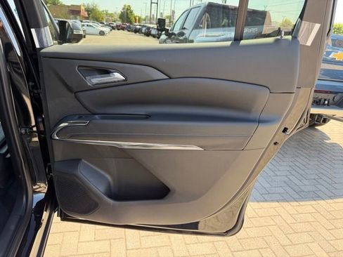 New 2026 Chevrolet Traverse LT w/ Driver Confidence Package FWD image 10