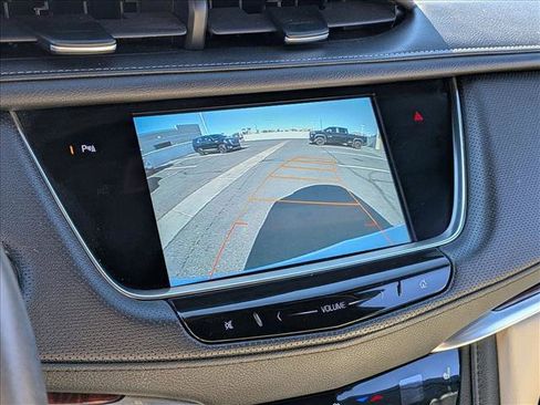 Used 2017 Cadillac XT5 Luxury w/ Driver Awareness Package image 13