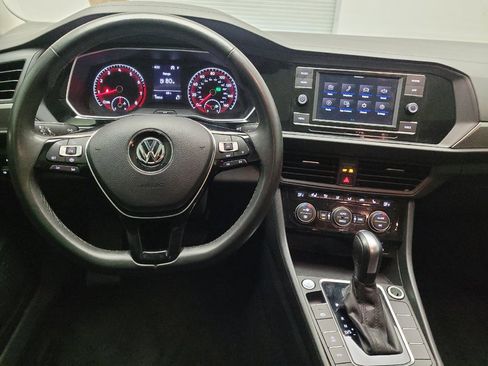Used 2020 Volkswagen Jetta SE w/ SE Cold Weather Package FWD image 22