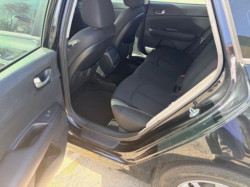 Used 2016 Kia Optima LX w/ LX Convenience Package image 10