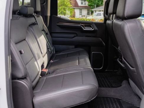 Used 2023 Chevrolet Silverado 1500 RST w/ Convenience Package II AWD/4WD image 4
