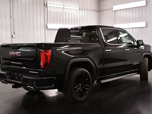 Used 2024 GMC Sierra 1500 Denali w/ Denali Reserve Package AWD/4WD image 7