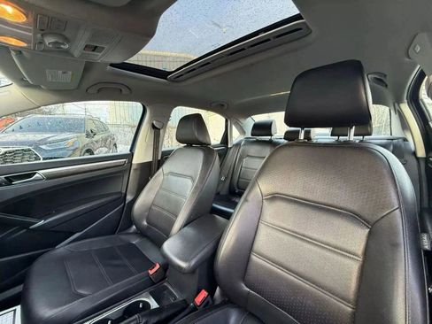 Used 2017 Volkswagen Passat 1.8T SE image 29