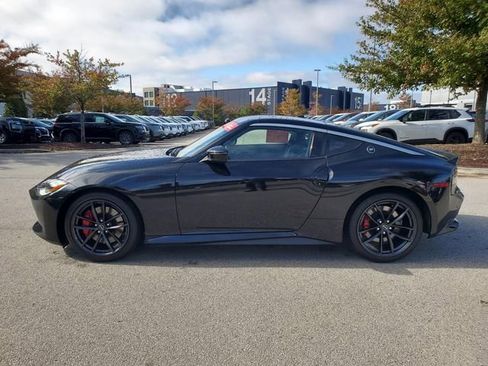 Certified 2024 Nissan Z Performance w/ Floor Mat Package image 7