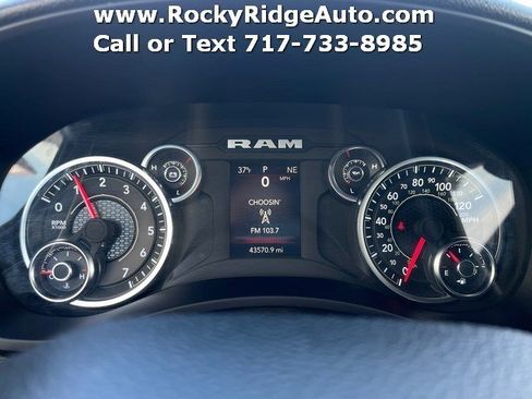 Used 2023 RAM 2500 Tradesman w/ Chrome Appearance Group image 12