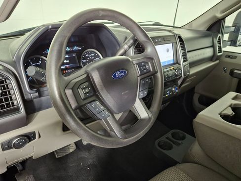 Used 2021 Ford F350 XLT image 11
