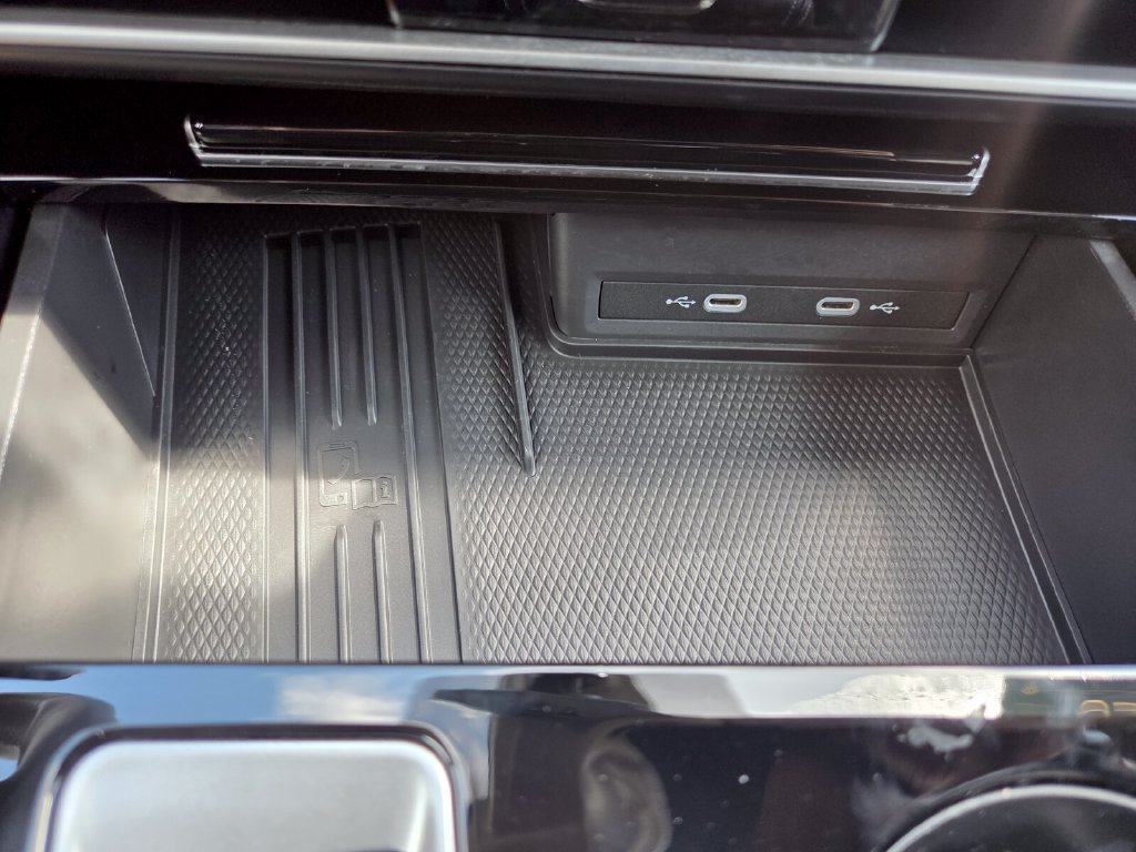 Used 2026 Volkswagen Atlas SE FWD image 17