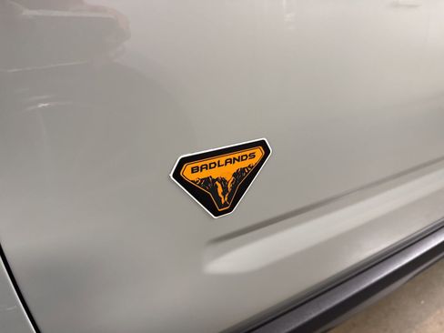 Used 2021 Ford Bronco Sport Badlands image 7