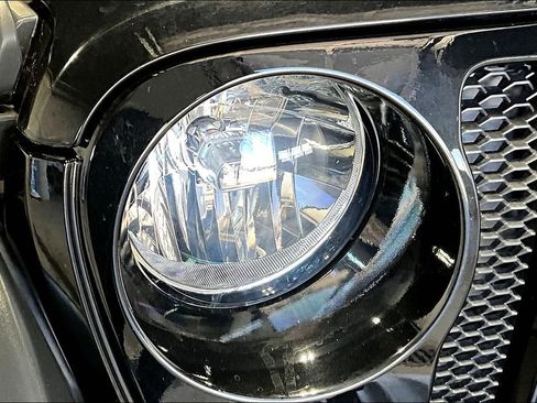 Used 2023 Jeep Wrangler Sport image 36