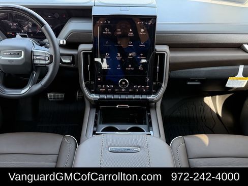 New 2026 GMC Yukon Denali Ultimate AWD/4WD image 13