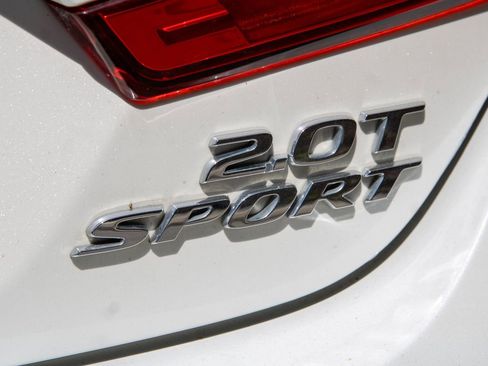 Used 2018 Honda Accord Sport image 43