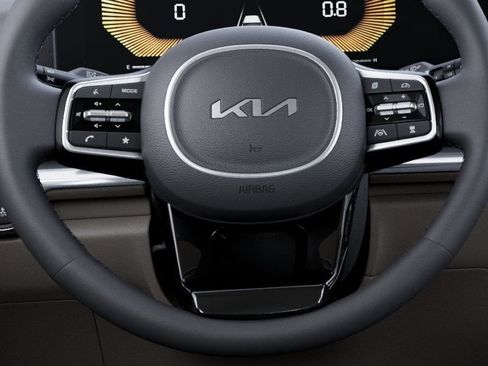New 2026 Kia Carnival LXS FWD image 29