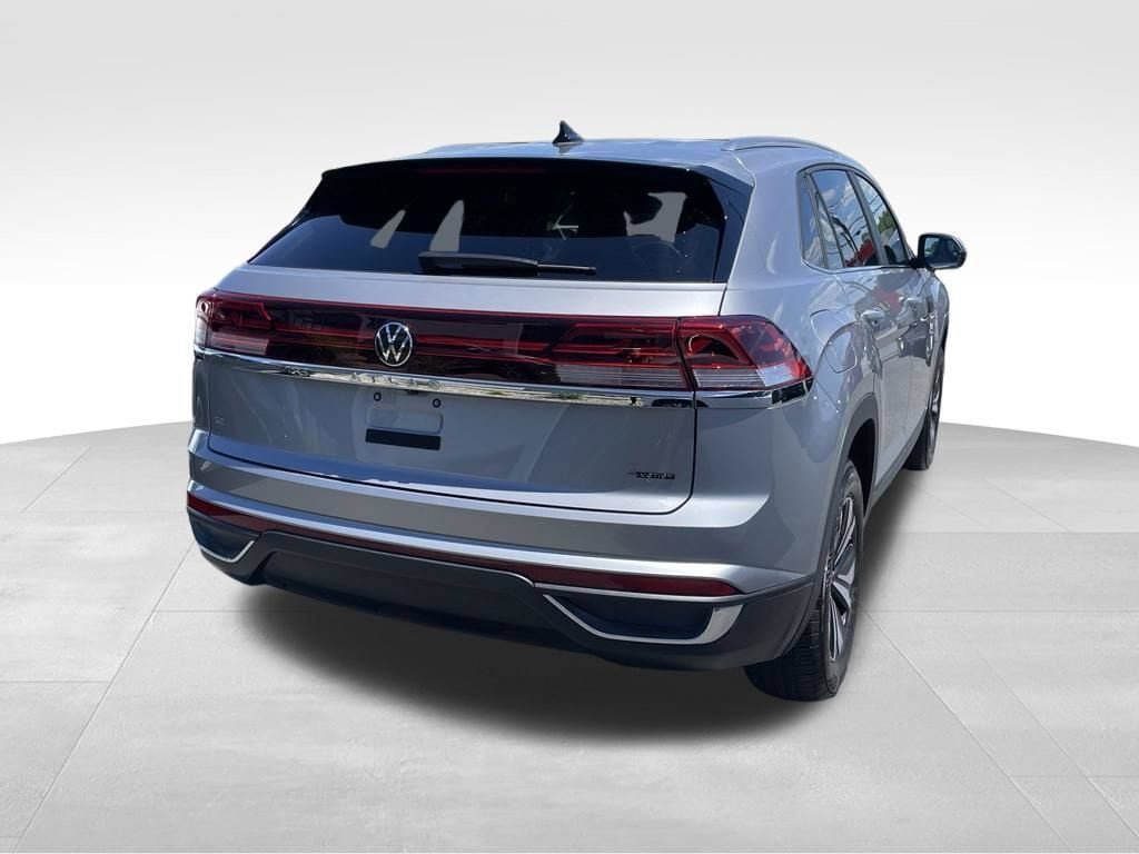 Used 2024 Volkswagen Atlas Cross Sport SE AWD/4WD image 4