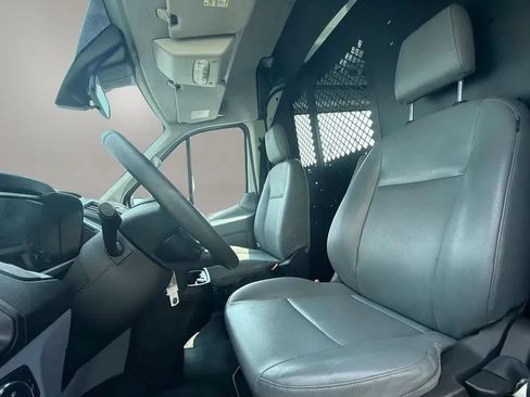 Used 2019 Ford Transit 250 130 Medium Roof RWD image 11