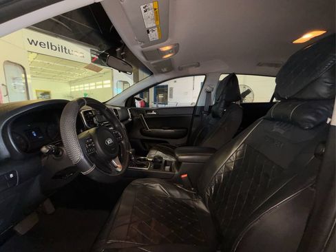 Used 2017 Kia Sportage LX FWD image 9