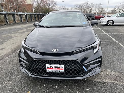New 2026 Toyota Corolla SE image 2