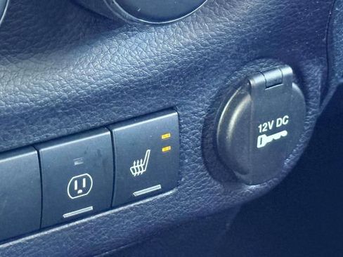 Used 2015 Jeep Wrangler Sahara w/ Connectivity Group AWD/4WD image 26