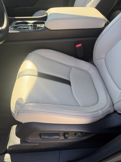Certified 2026 Honda Pilot Touring image 10