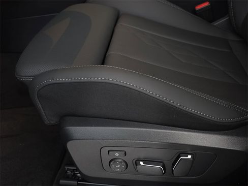 New 2026 BMW X3 xDrive30 w/ Premium Package image 28