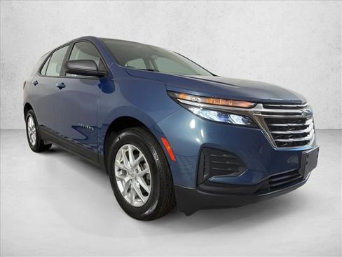 Used 2024 Chevrolet Equinox LS FWD image 1