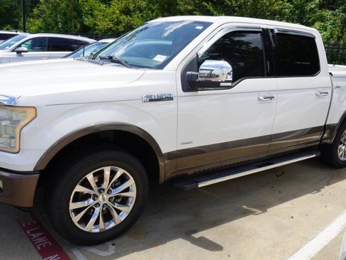 Used 2016 Ford F150 Lariat w/ Equipment Group 502A Luxury RWD image 4