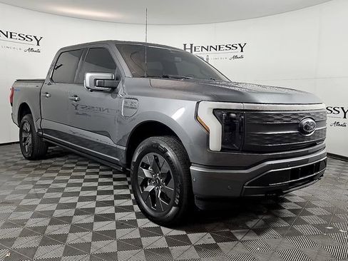 Used 2023 Ford F150 Lightning Lariat w/ Equipment Group 511A High image 4