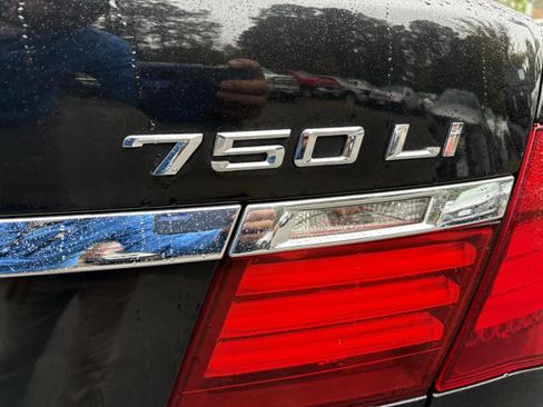 Used 2014 BMW 750Li xDrive image 13