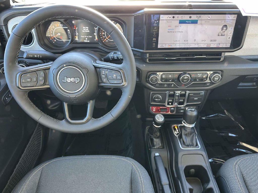 Used 2025 Jeep Wrangler Unlimited Sport AWD/4WD image 17