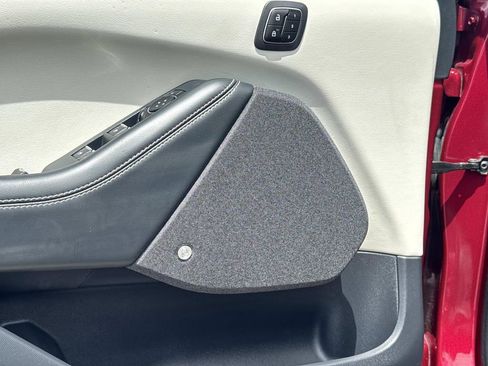 Used 2025 Ford Mustang Mach-E Premium RWD image 19