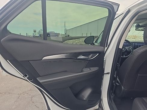 Used 2024 Buick Envision Preferred image 15