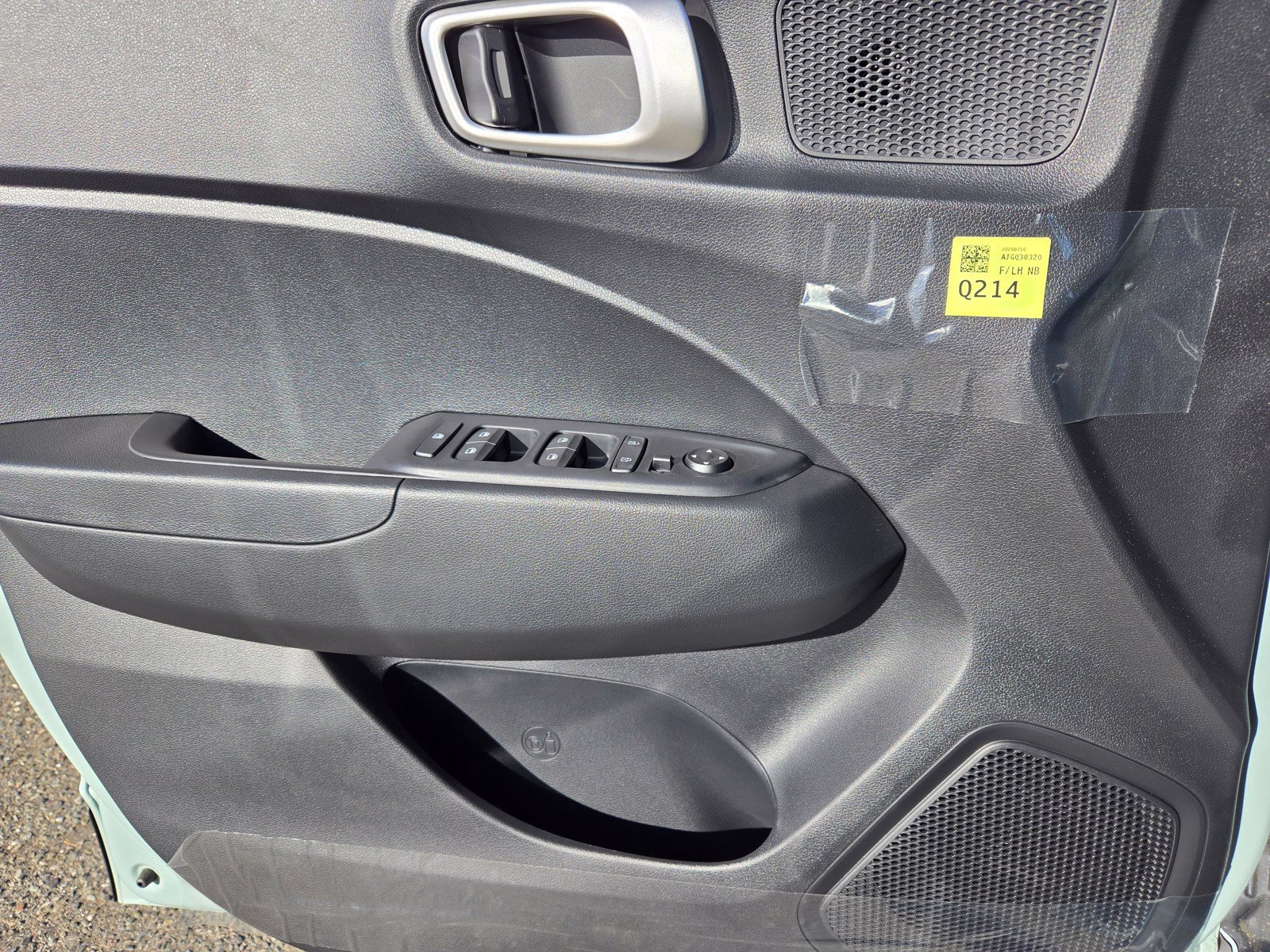 New 2026 Hyundai Venue SEL FWD image 16