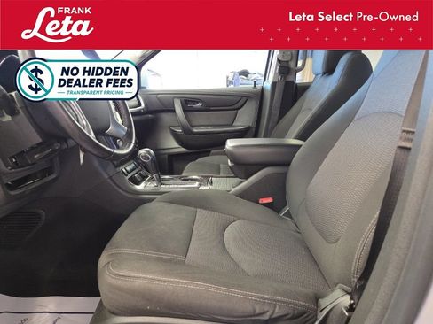 Used 2017 Chevrolet Traverse LT FWD image 13