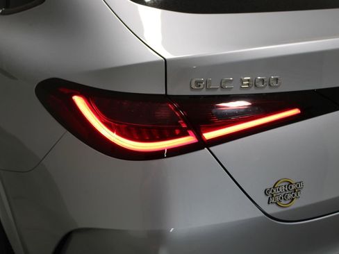 Used 2024 Mercedes-Benz GLC 300 4MATIC image 54