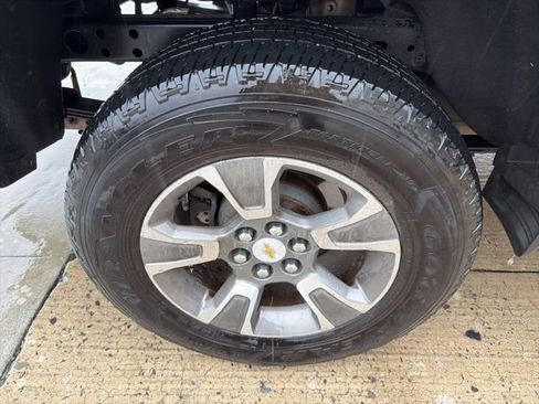 Used 2017 Chevrolet Colorado Z71 image 19