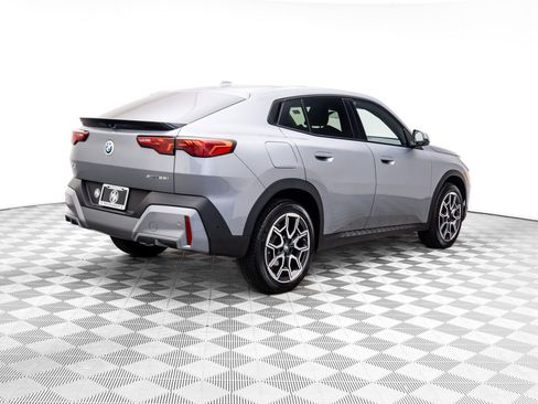 Certified 2025 BMW X2 xDrive28i w/ Premium Package image 5