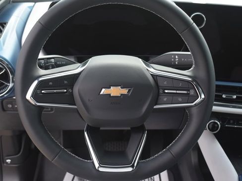 Used 2026 Chevrolet Equinox EV LT image 20