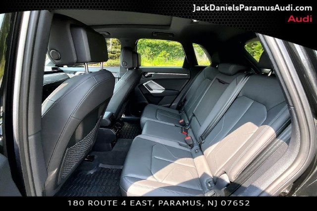 Used 2023 Audi Q3 2.0T Premium w/ Convenience Package AWD/4WD image 18