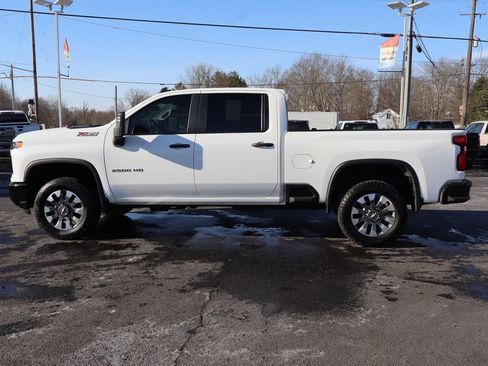 Used 2024 Chevrolet Silverado 2500 Custom w/ Custom Convenience Package image 31