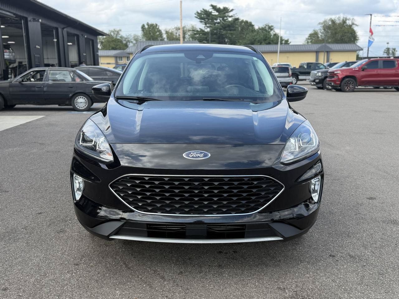 Used 2022 Ford Escape SEL AWD/4WD image 2
