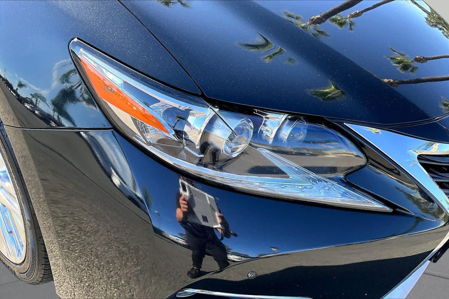 Used 2017 Lexus ES 350 w/ Luxury Package FWD image 26