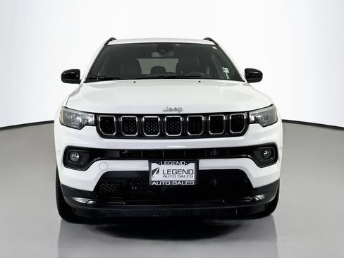 Used 2024 Jeep Compass Latitude AWD/4WD image 2