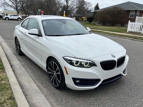 Used 2020 BMW 230i xDrive Coupe w/ Premium Package image 3